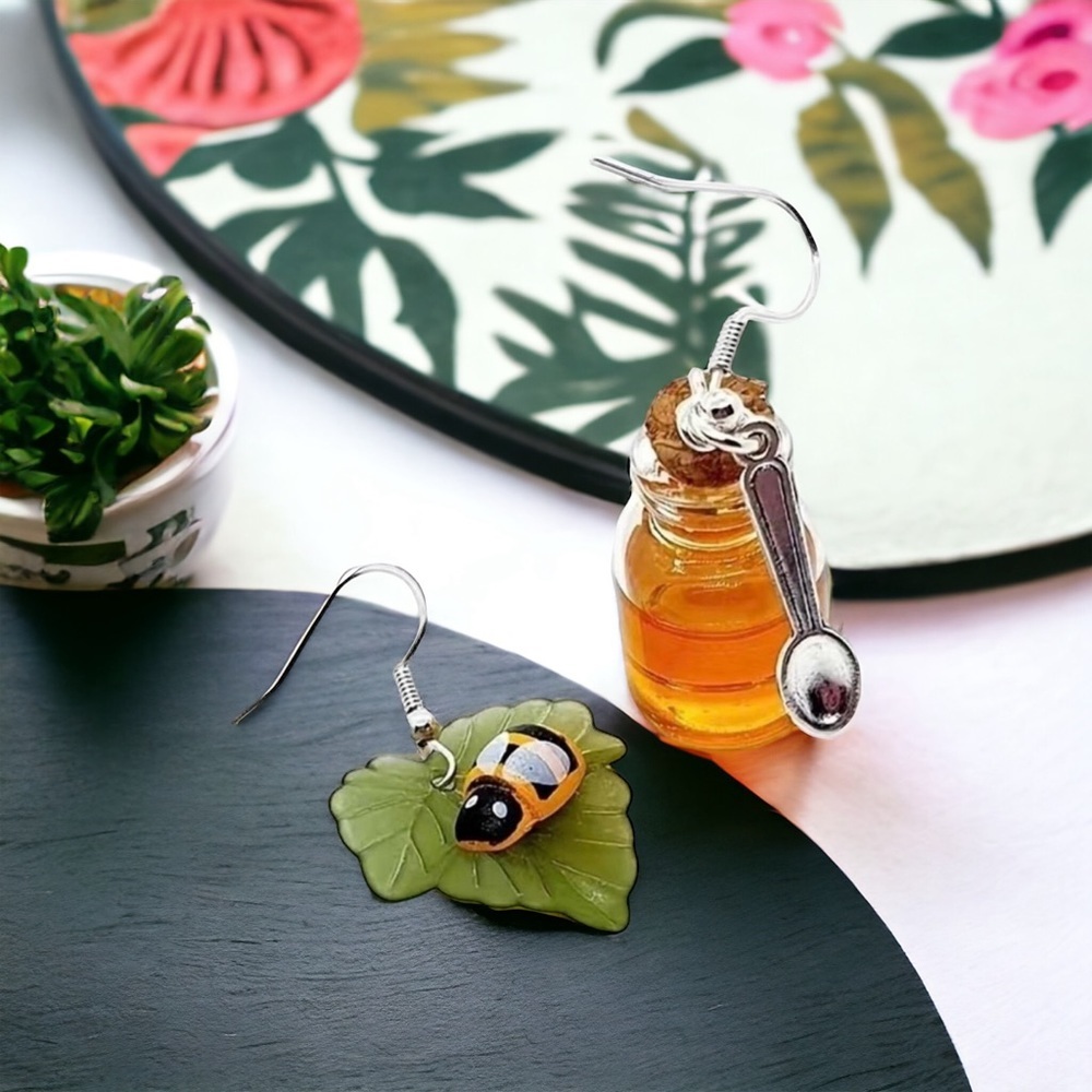 Bee & Honey‎ Jar beautiful Dangle Earrings faux fashion jewelry